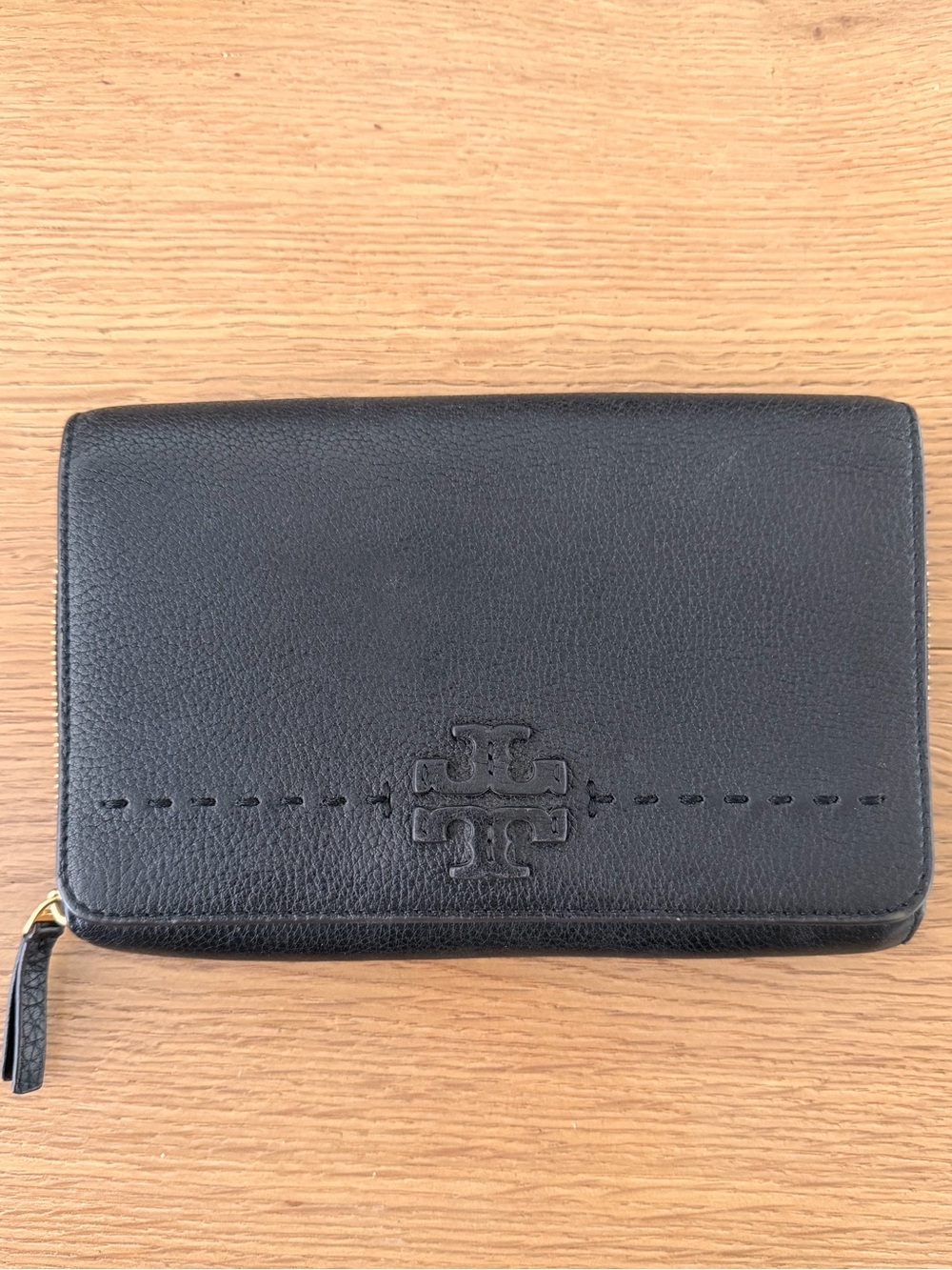 Tory Burch Black Leather Wallet
Crossbody Bag